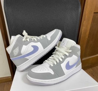 Nike Women's Air Jordan 1 Mid "Wolf Grey"