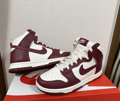 NIKE Women's DUNK HIGH "TEAM RED"
