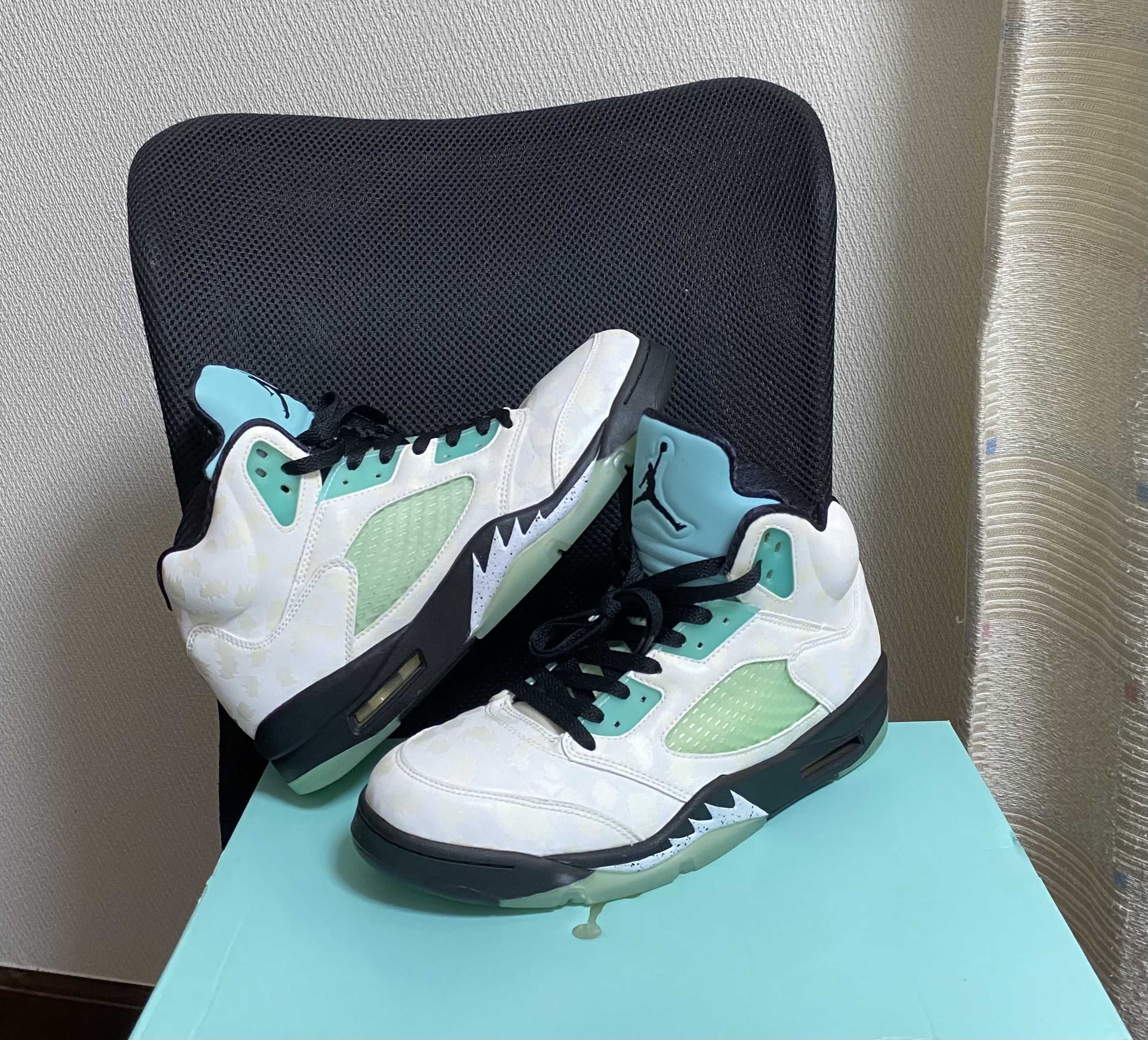 Nike Air Jordan 5 "White/Black/Island Green"