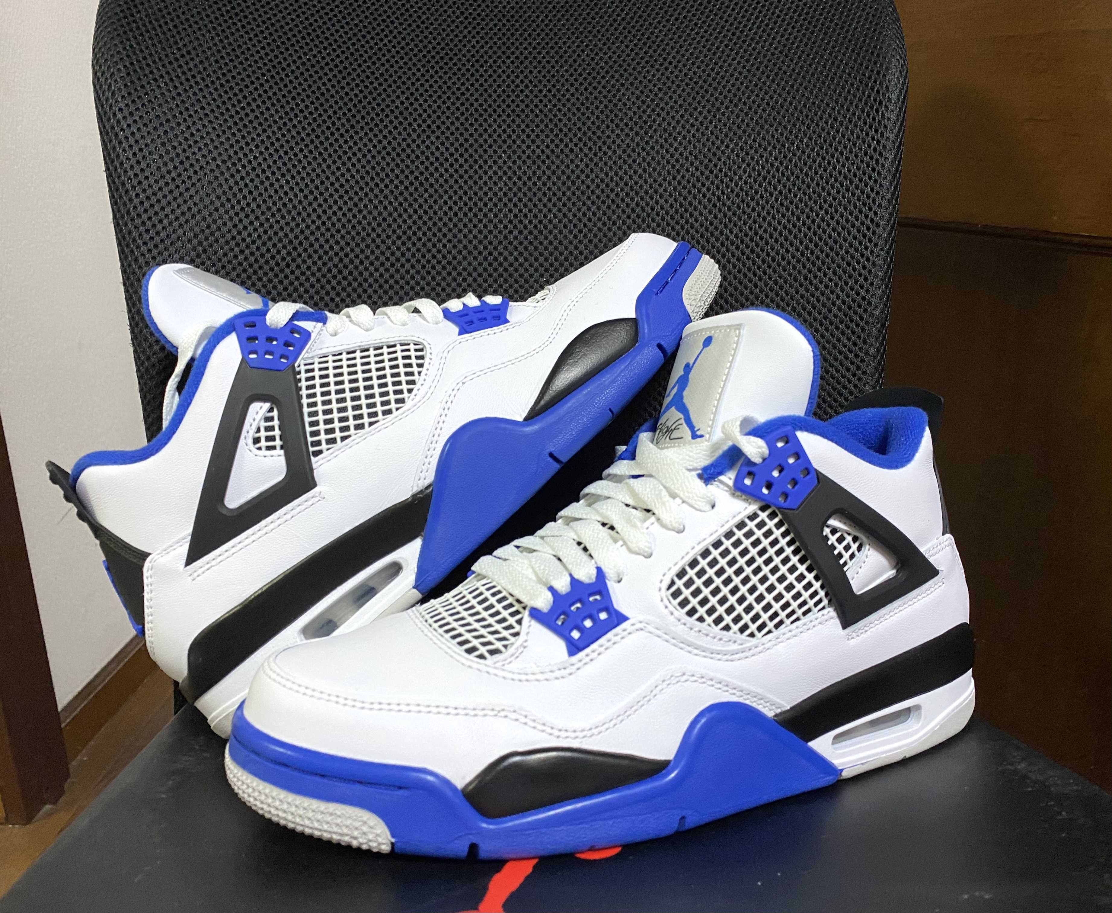 NIKE AIR JORDAN 4 RETRO "MOTORSPORTS" (2017)