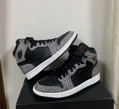 Nike Air Jordan 1 Retro High "Un-Supreme"