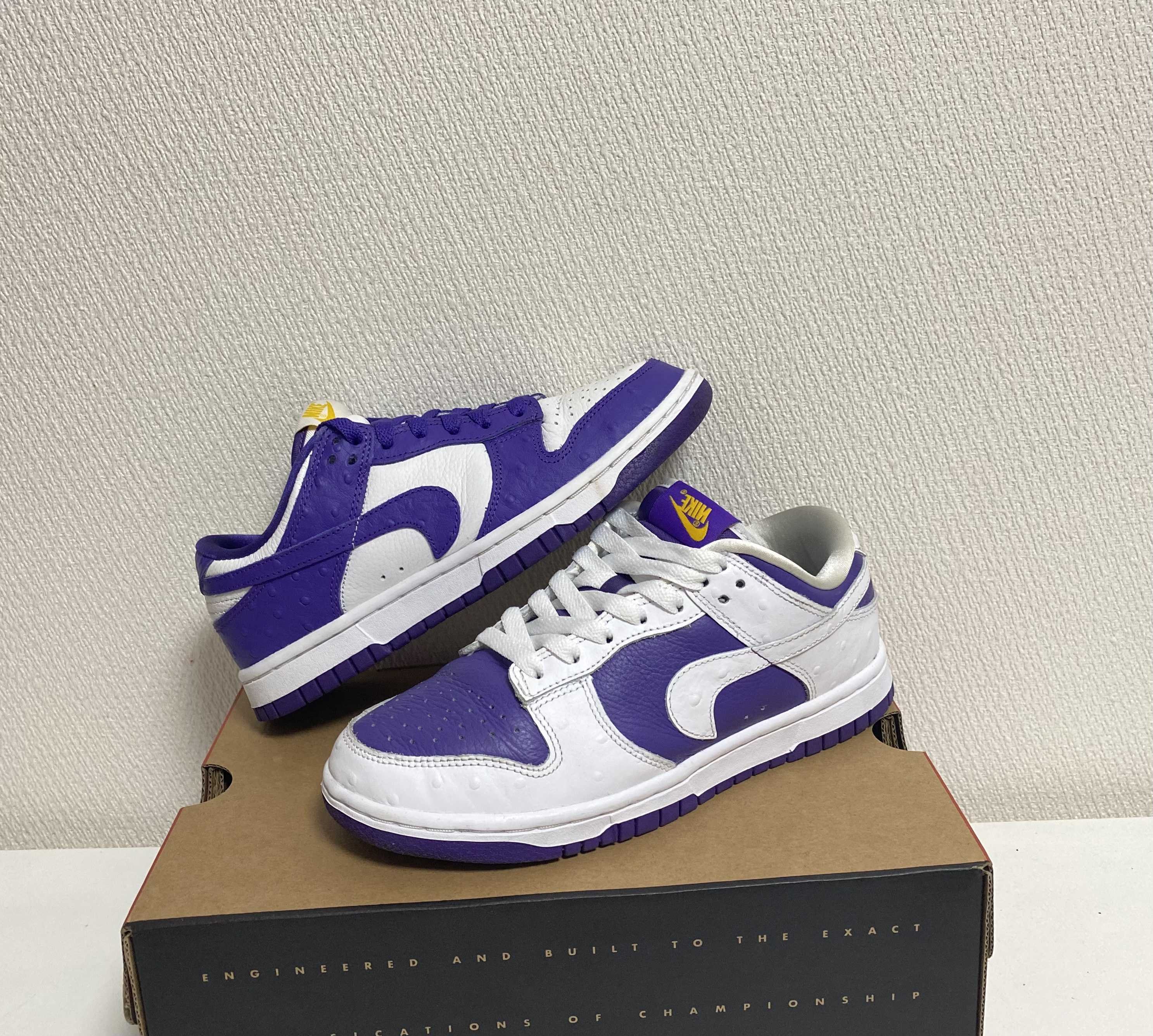 Nike Women's Dunk Low "Made You Look"