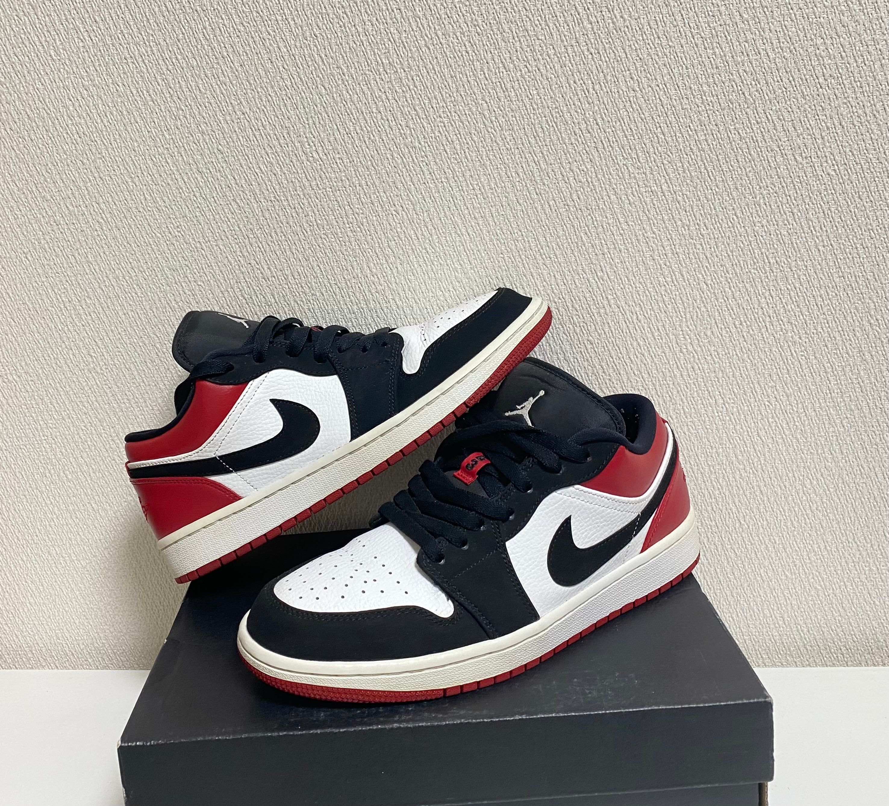 Nike Air Jordan 1 Low "Black Toe"