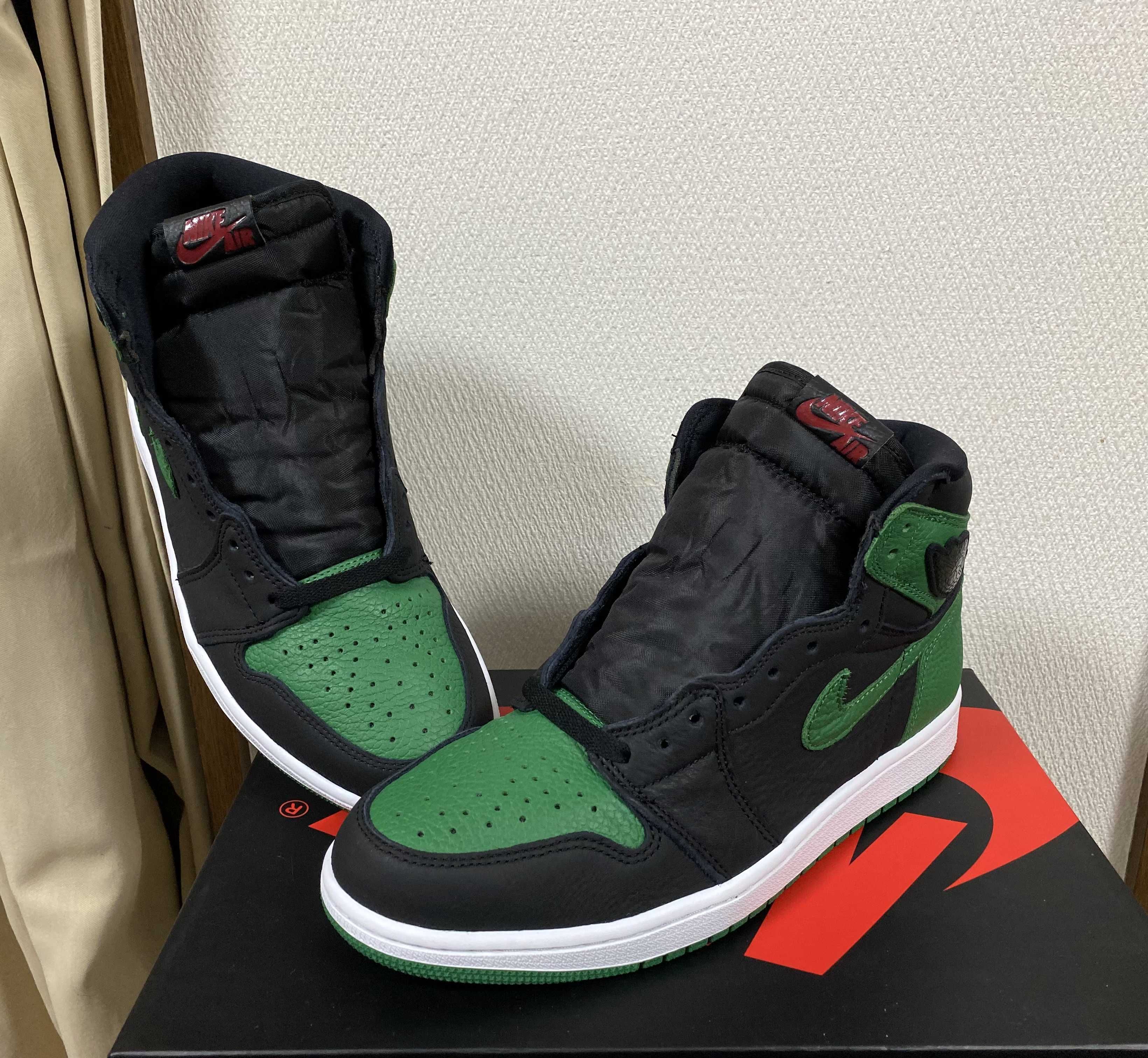 Nike Air Jordan 1 Retro High OG "Black/Pine Green" (2020)      
