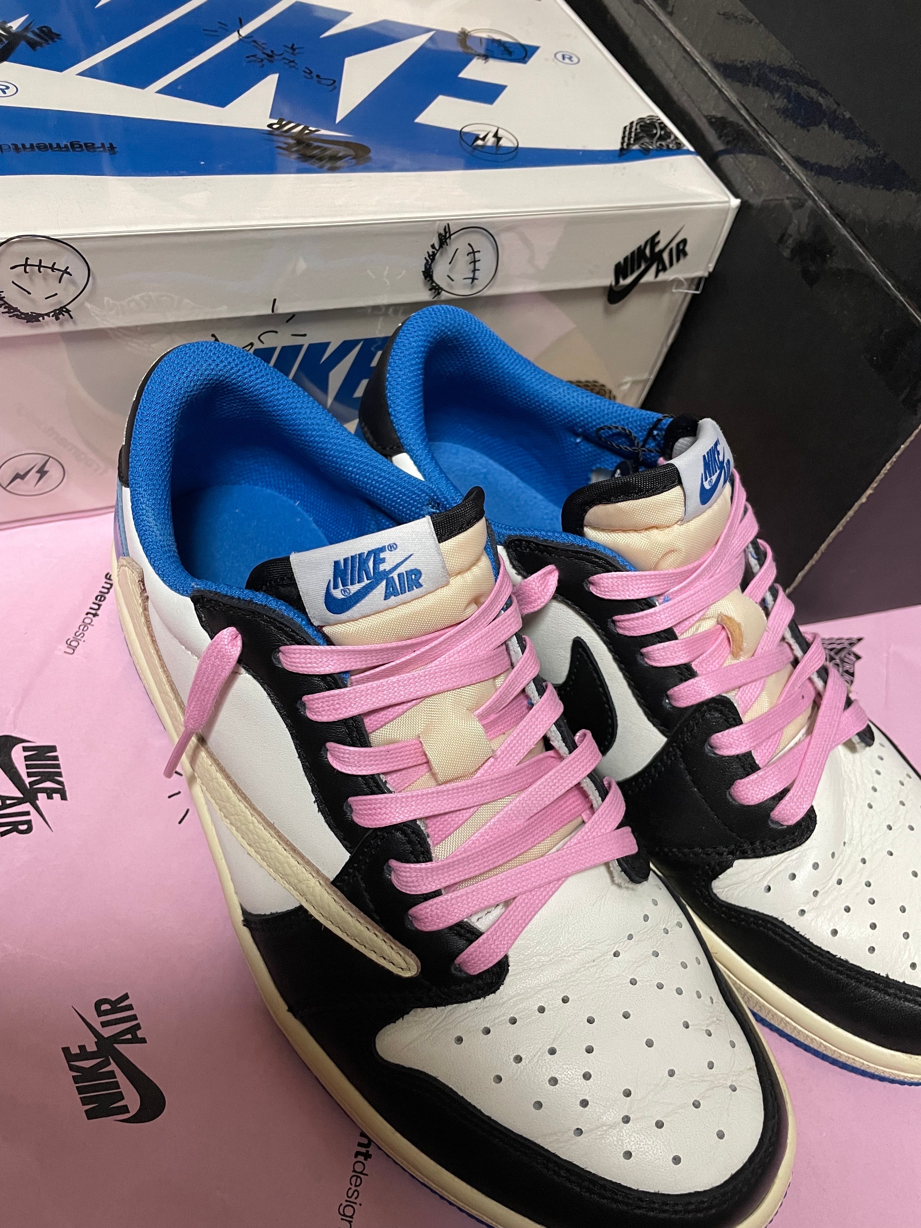 Travis Scott × fragment design × Nike Air Jordan 1 Low OG SP "Military Blue"