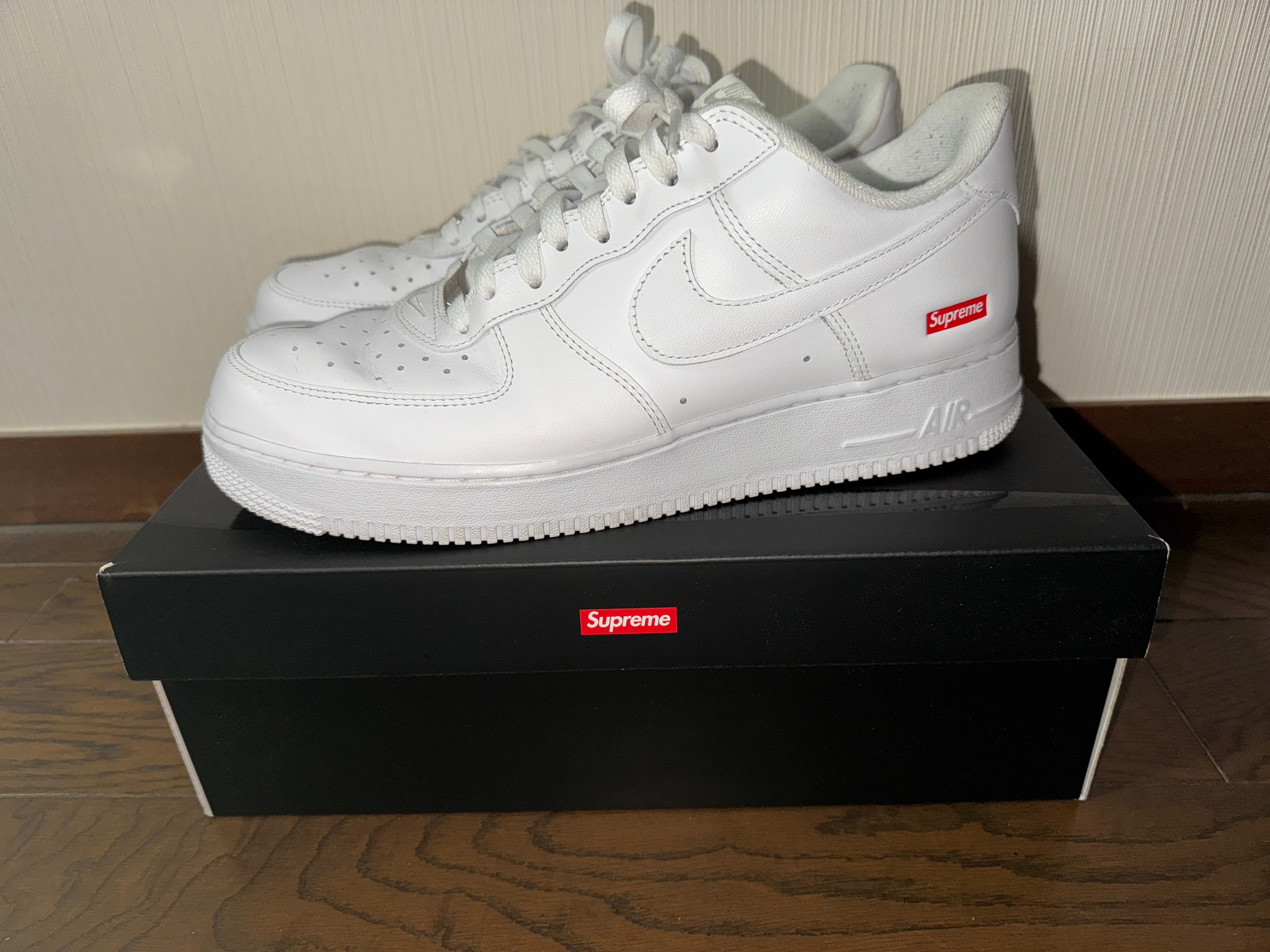 Supreme × Nike Air Force 1 Low "White"