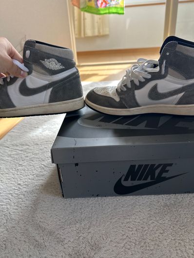 NIKE AIR JORDAN 1 RETRO HIGH "GREY SUEDE"