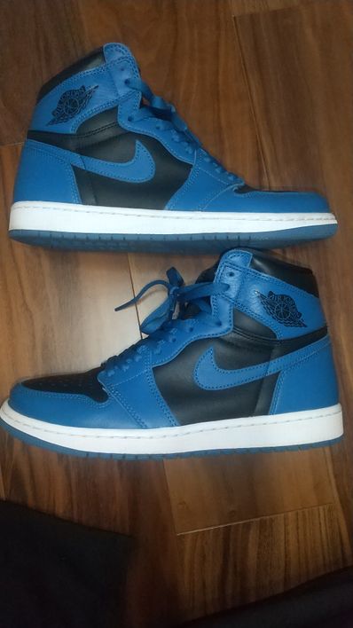 Nike Air Jordan 1 Retro High OG "Dark Marina Blue"