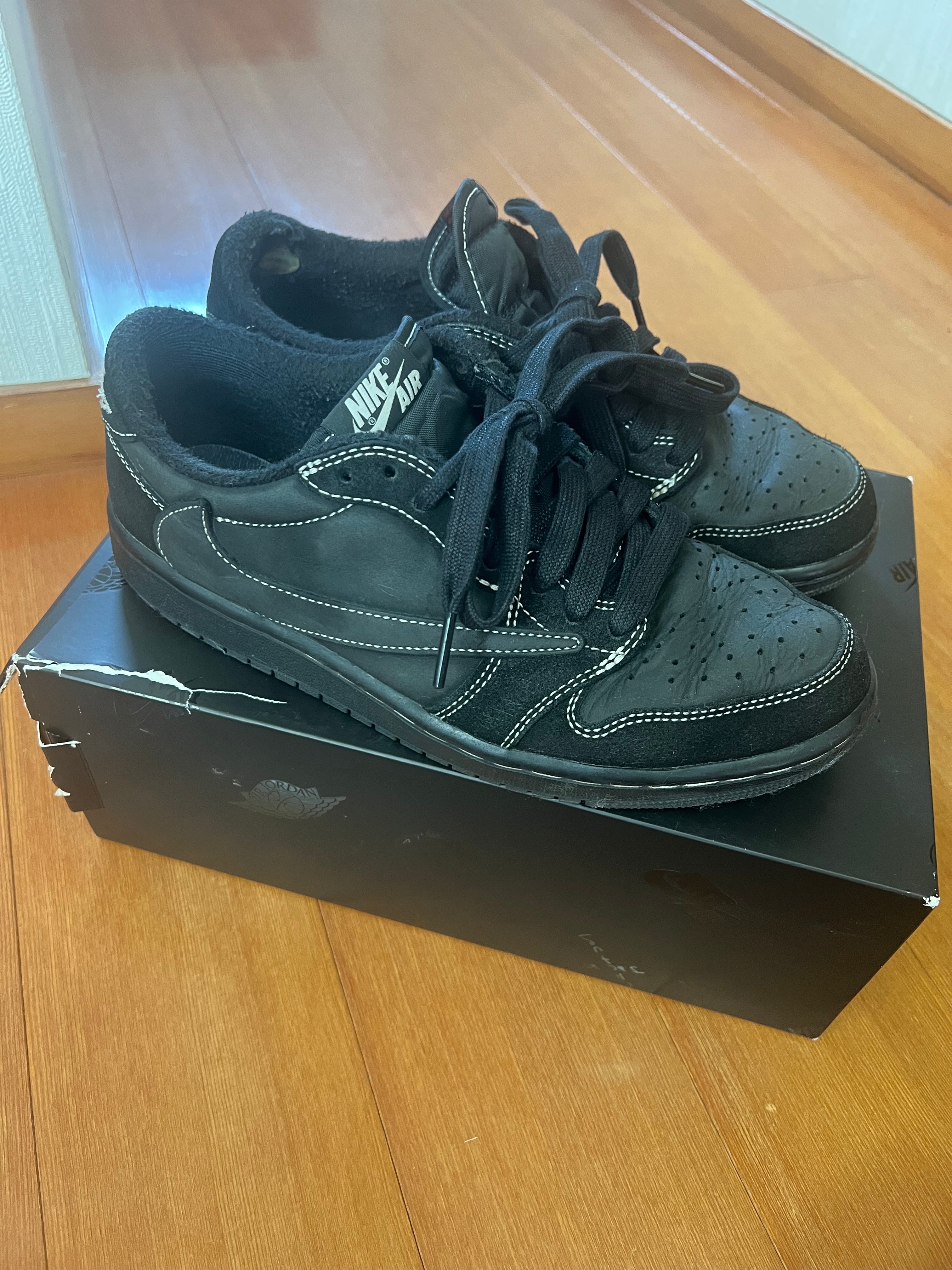 Travis Scott × Nike Air Jordan 1 Low OG SP "Black Phantom"