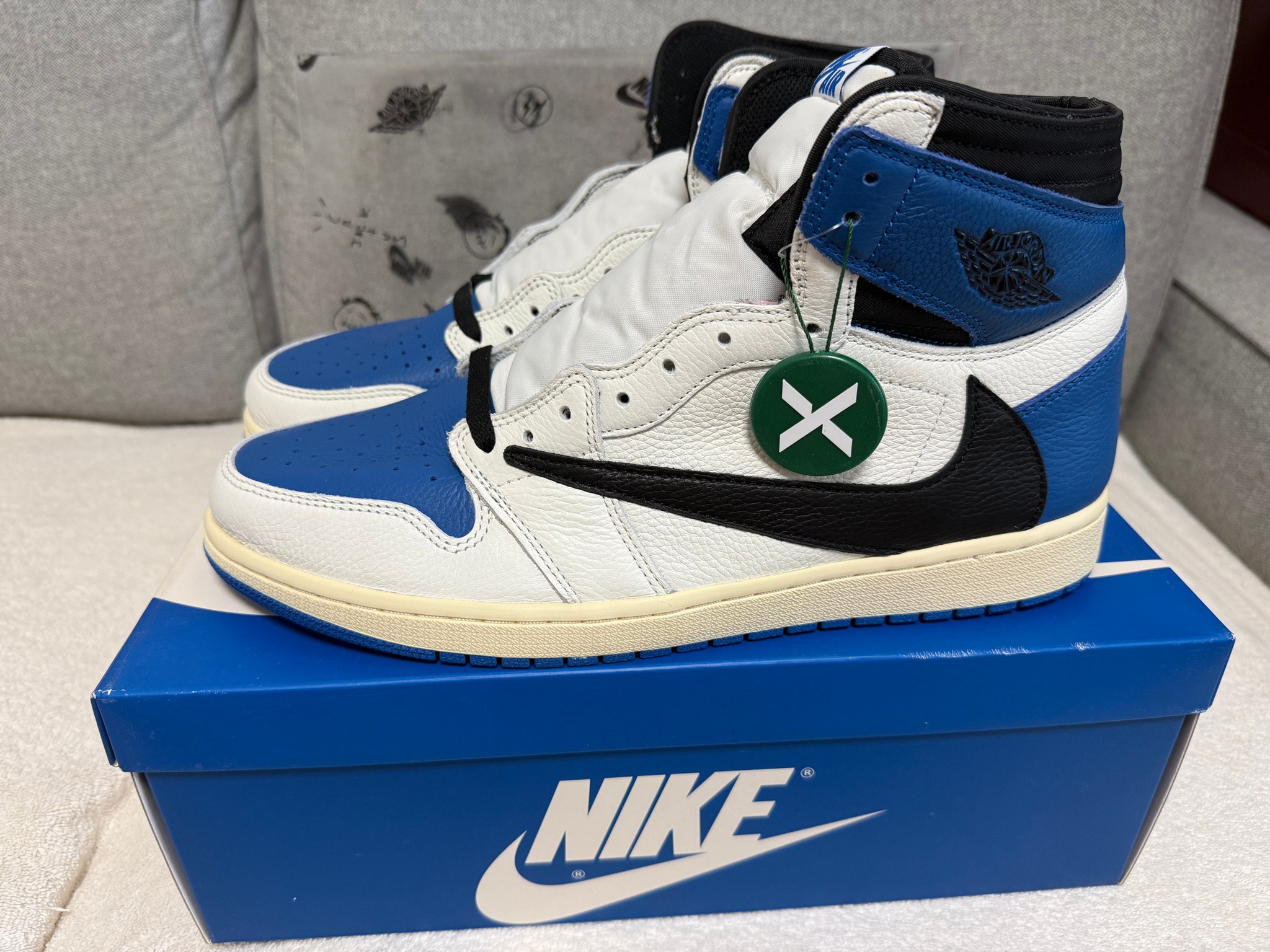 Travis Scott × fragment design × Nike Air Jordan 1 Retro High OG SP "Military Blue"