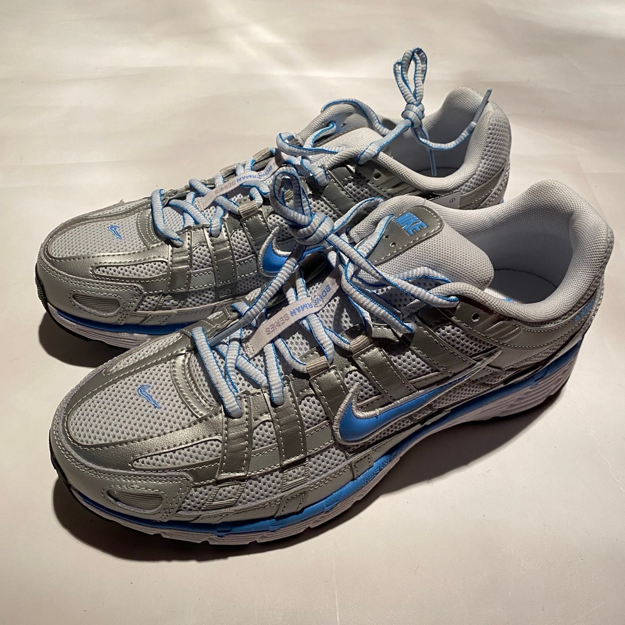 Nike P-6000 "Metallic Platinum/Pure Platinum/Metallic Silver/University Blue"