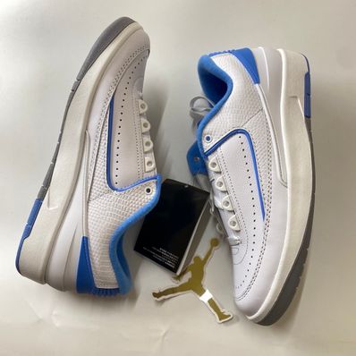 Nike GS Air Jordan 2 Retro Low "University Blue"
