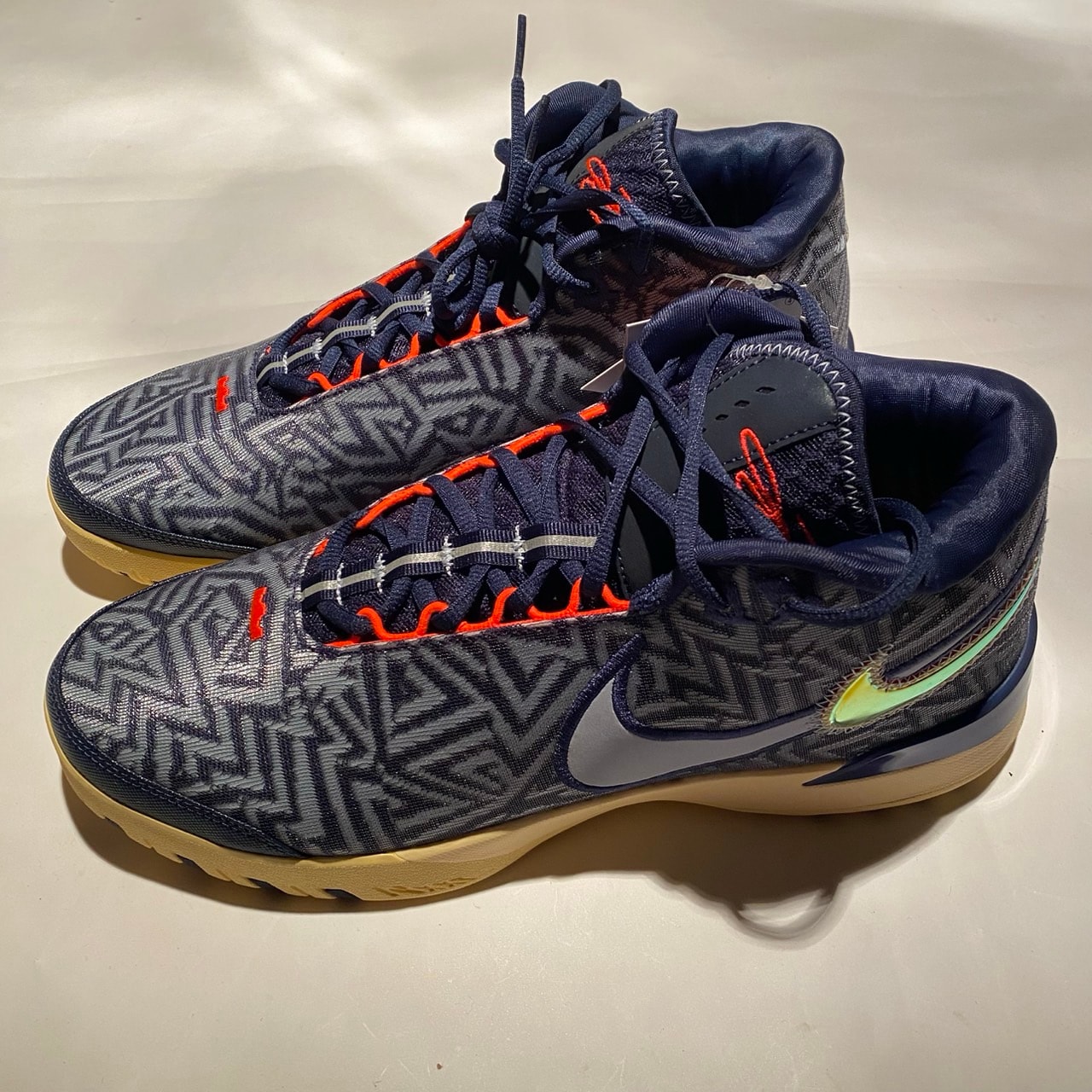 Nike LeBron NXXT Genisus "Midnight Navy/Soft Yellow"