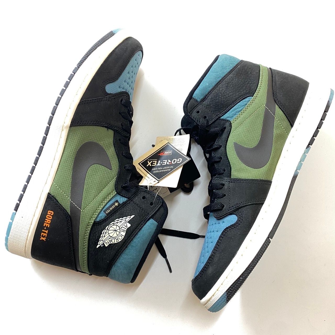 Nike Air Jordan 1 Element GORE-TEX "Noise Aqua and Light Olive"