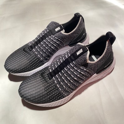Nike Women's React Phantom Run Flyknit 2 "Black/White"
