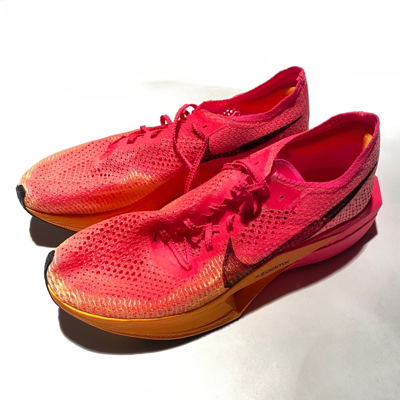 Nike ZoomX Vaporfly Next %3 "Hyper Pink/Laser Orange/Black"