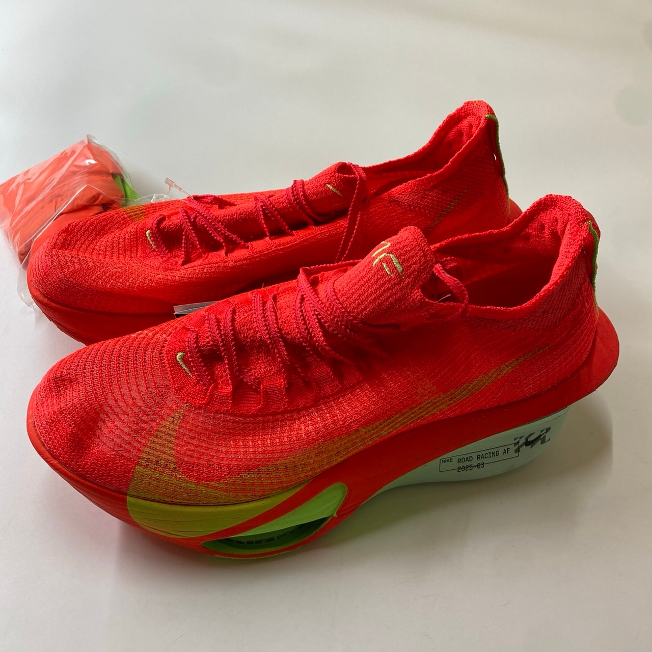 Nike Air ZoomX AlphaFly 3 "Bright Crimson"