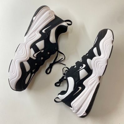 Nike Women's Tech Hera "White/Black"