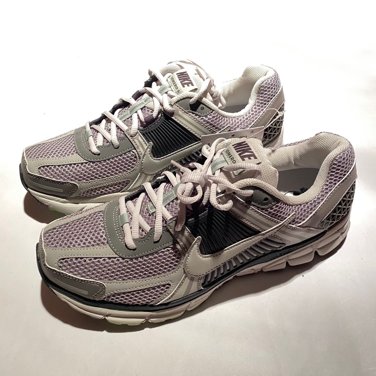 Nike Women's Zoom Vomero 5 "Cobblestone and Flat Pewter"