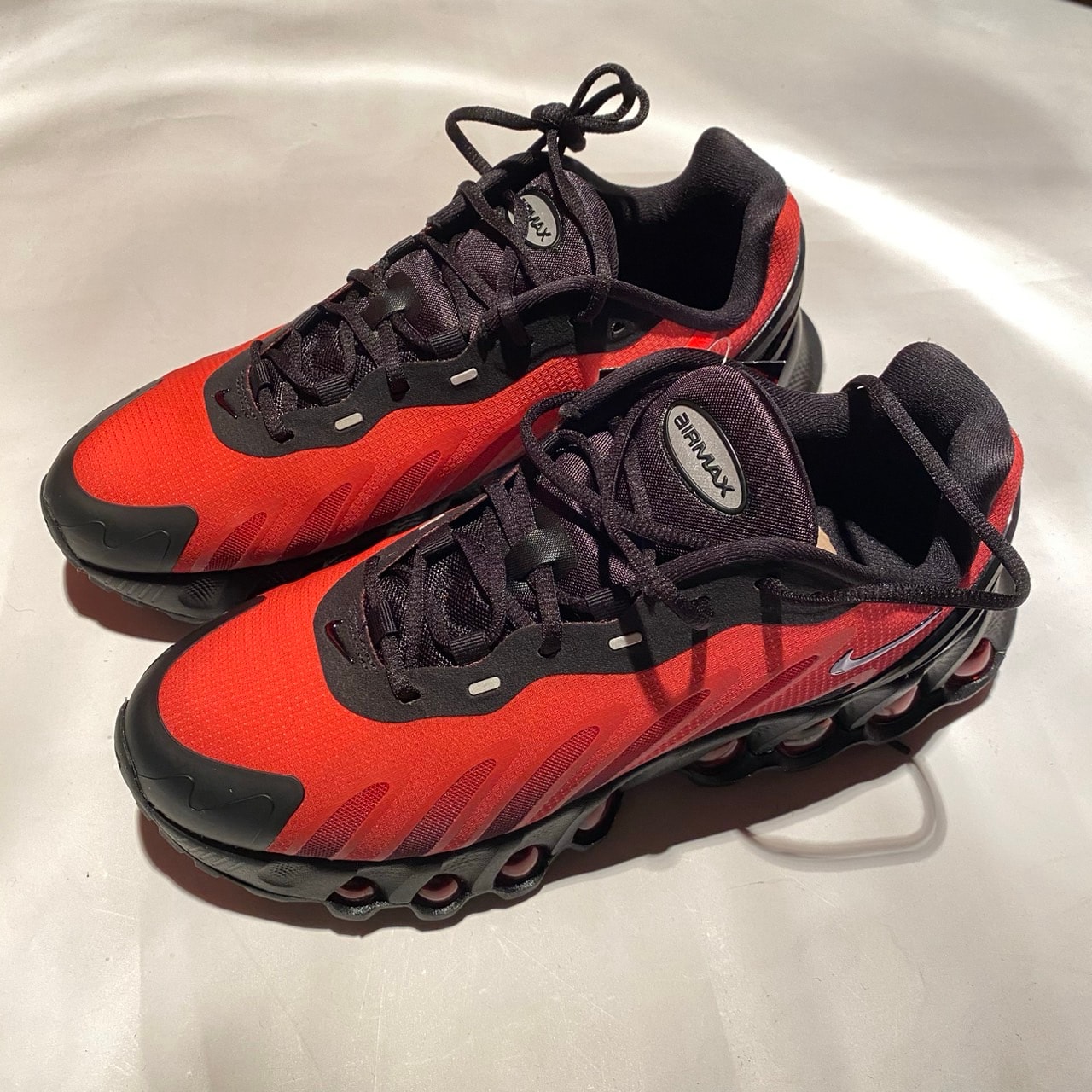 Nike GS Air Max DN8 "Black/University Red/Bright Crimson/Black"