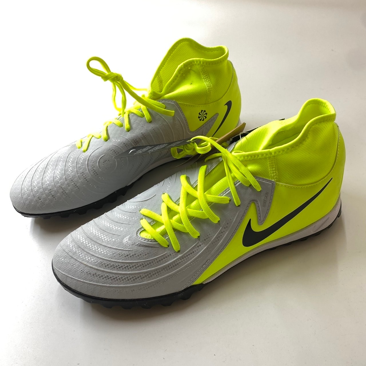 Nike Phantom Lunar 2 Academy "Metallic Silver/Volt/Black"