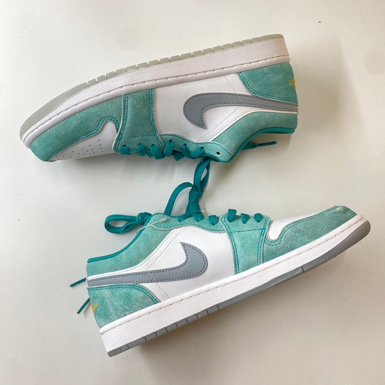 Nike Air Jordan 1 Low SE "New Emerald"