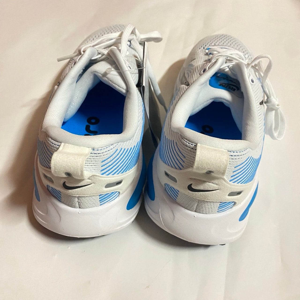 A+ (新品・未使用(ワケあり))】ナイキ GS ボメロ18 
