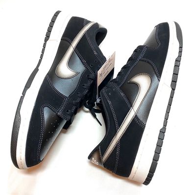 Nike Dunk Low "Airbrush Swoosh"