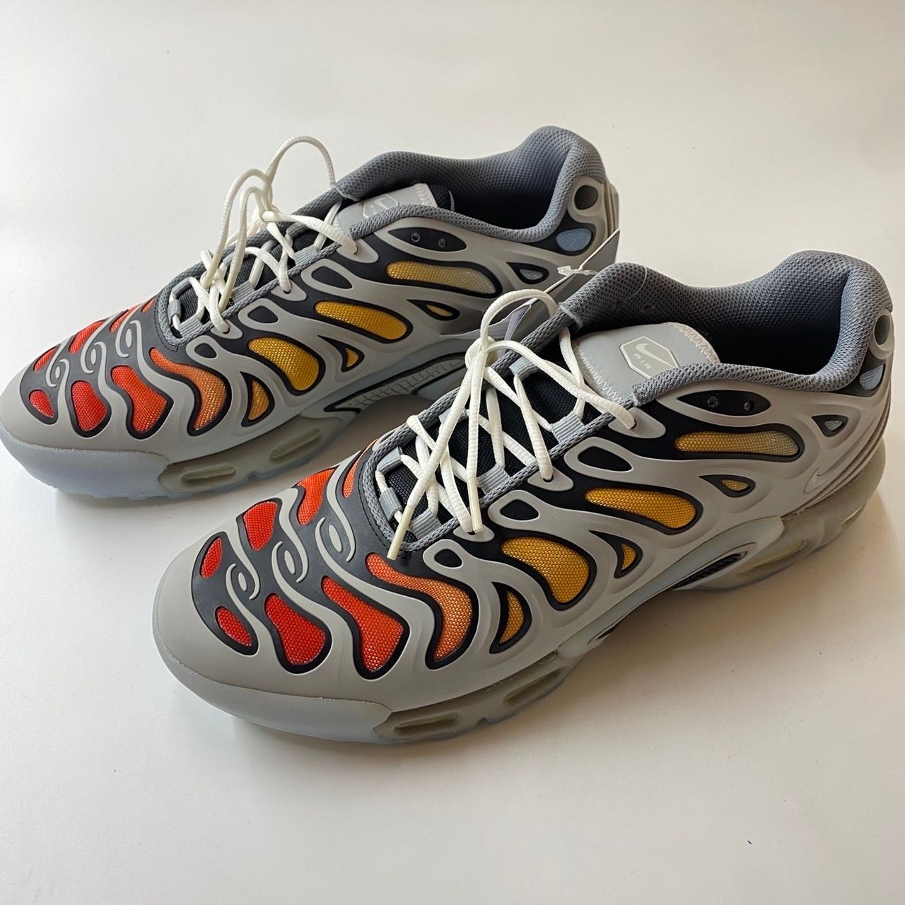 Nike Air Max Plus Drift "Light Smoke Grey"