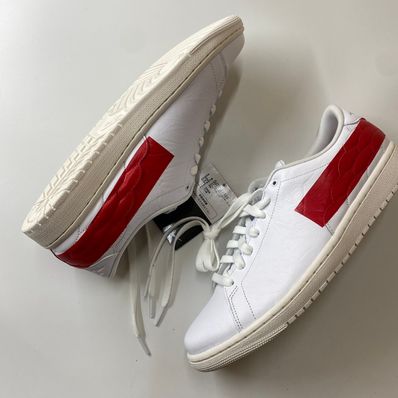 Nike Air Jordan 1 Low Centre Court "University Red"