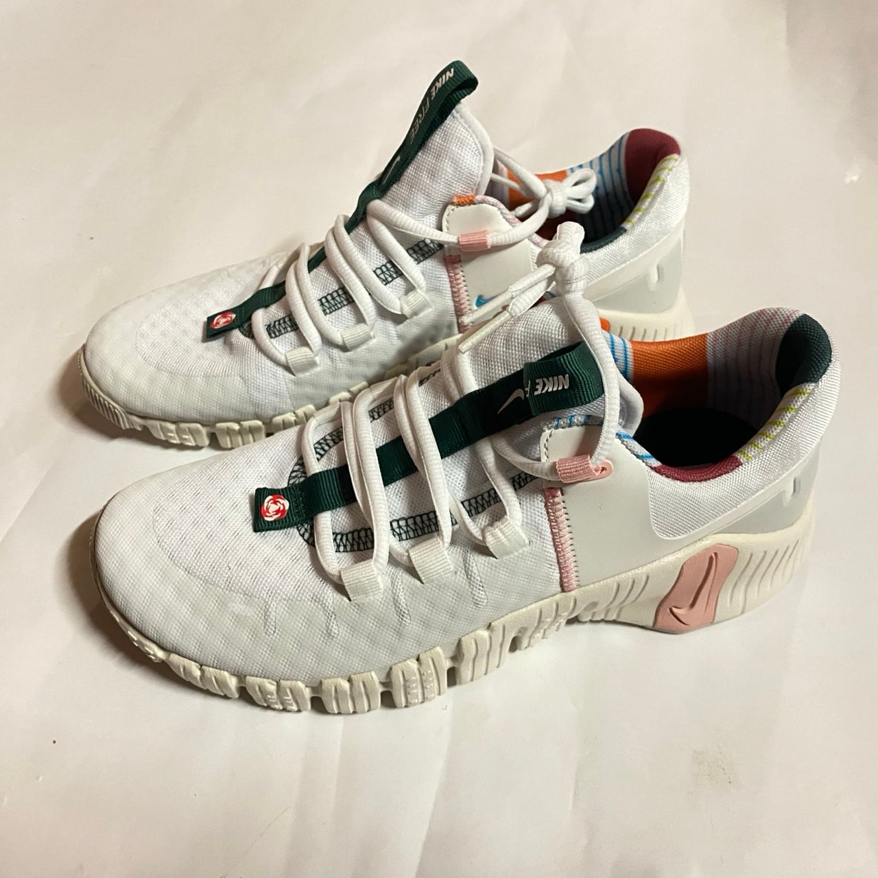 Nike Women's Free Metcon 5 "White/Sail/Fir/Pink Bloom"