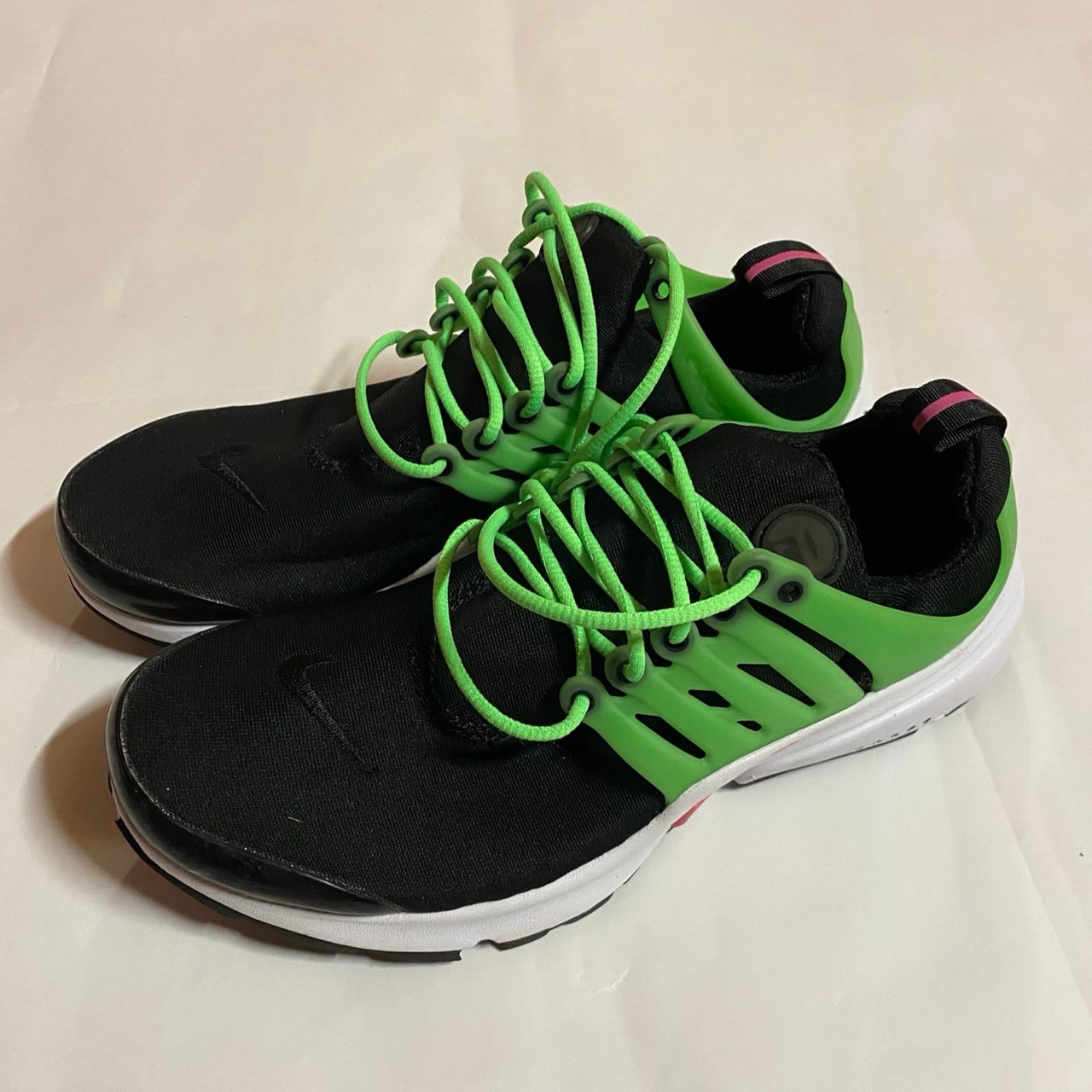 Nike Air Presto "Green Strike"