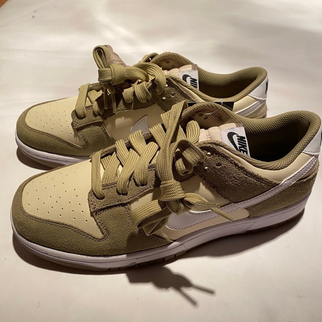 Nike Dunk Low "Neutral Olive"