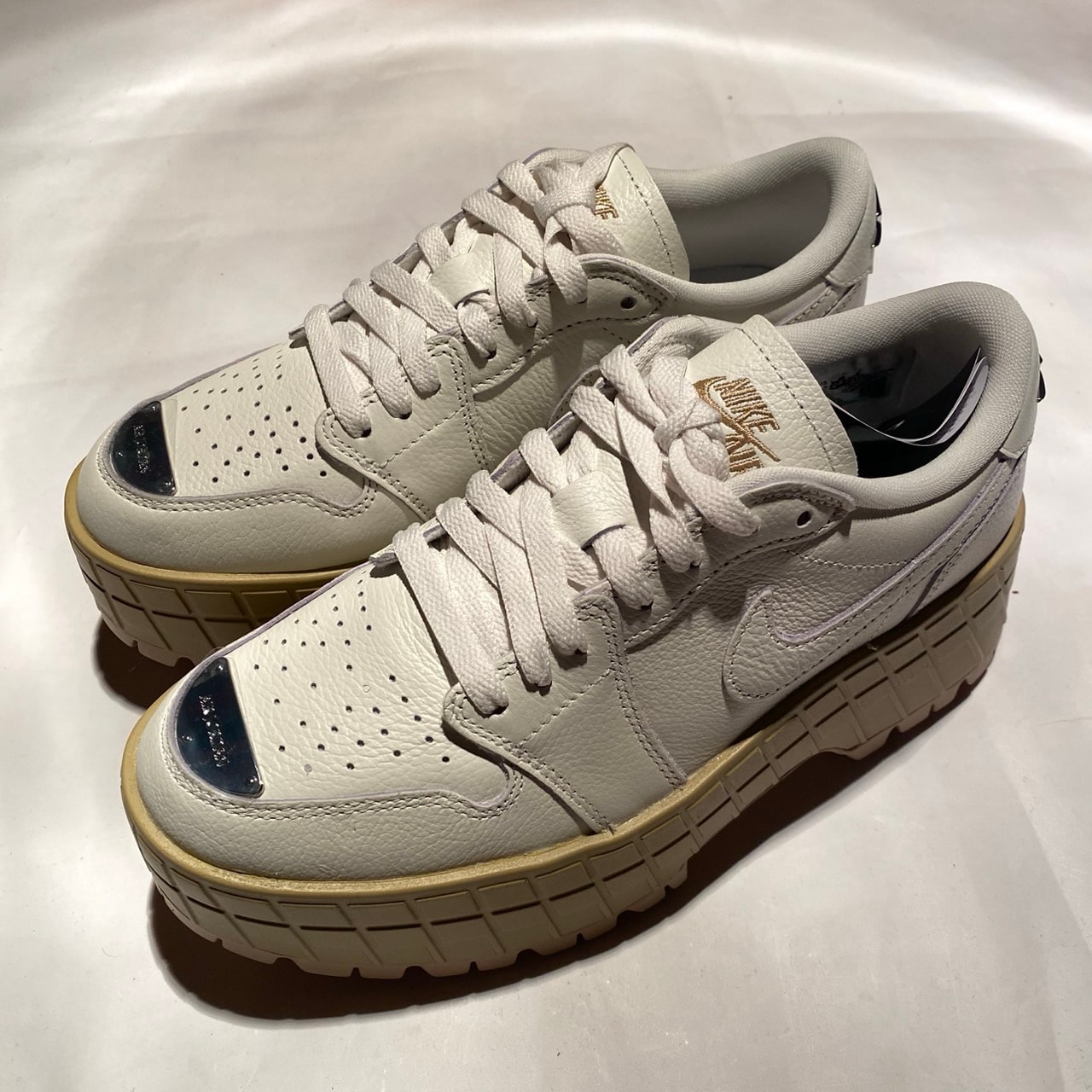 Nike Women's Air Jordan 1 Brooklyn Low "Light Madder Root"