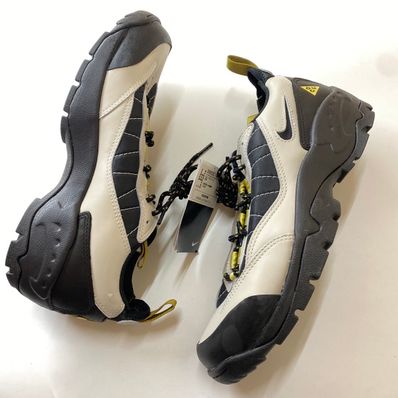 Nike ACG Air Mada "Light Bone"