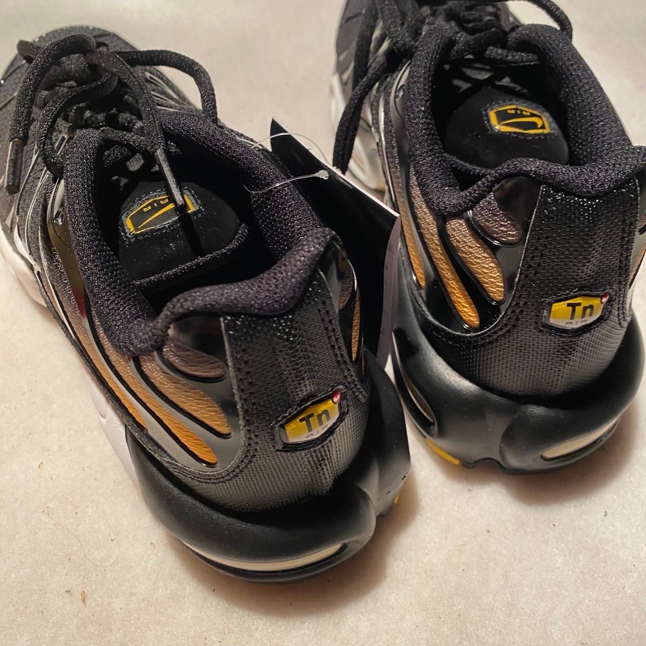 Nike Air Max Plus "Black/University Gold"