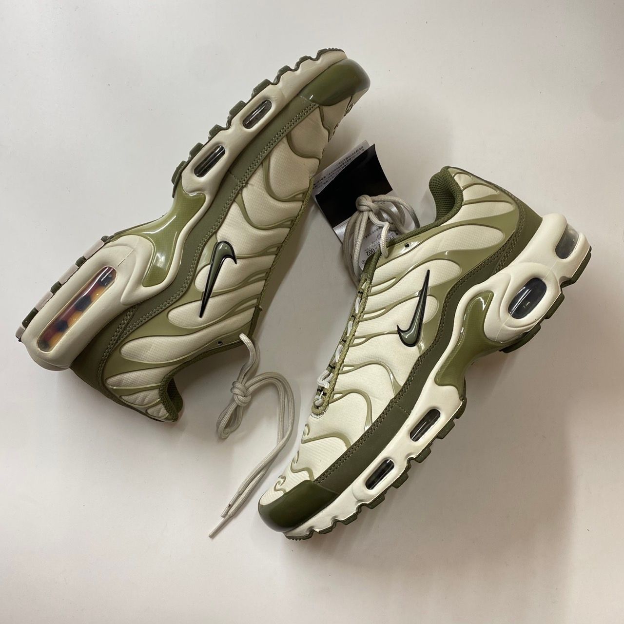 Nike Air Max Plus "Light Bone/Neutral Olive/Medium Olive"