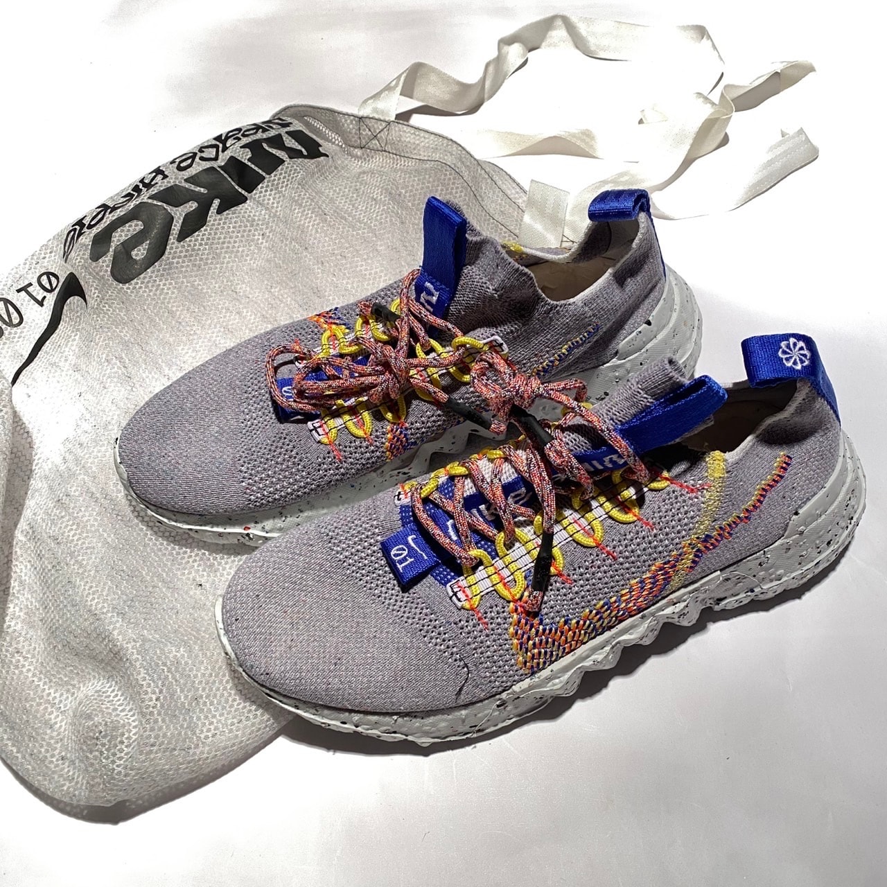 ナイキ スペースヒッピー 01 ディスイズトラッシュ "フォトンダスト"