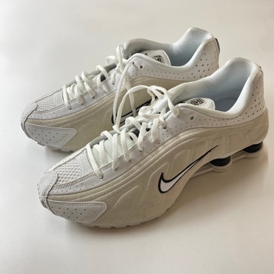 Nike Women's Shox R4 "Black/White"