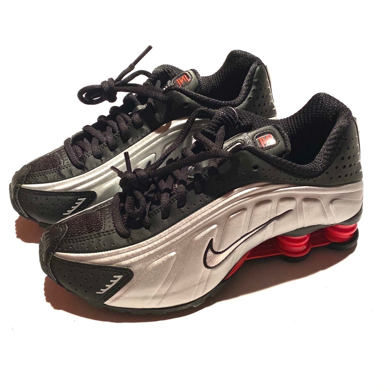 Nike Women's Shox R4 "Black/Light Crimson/Metallic Silver" (2025)