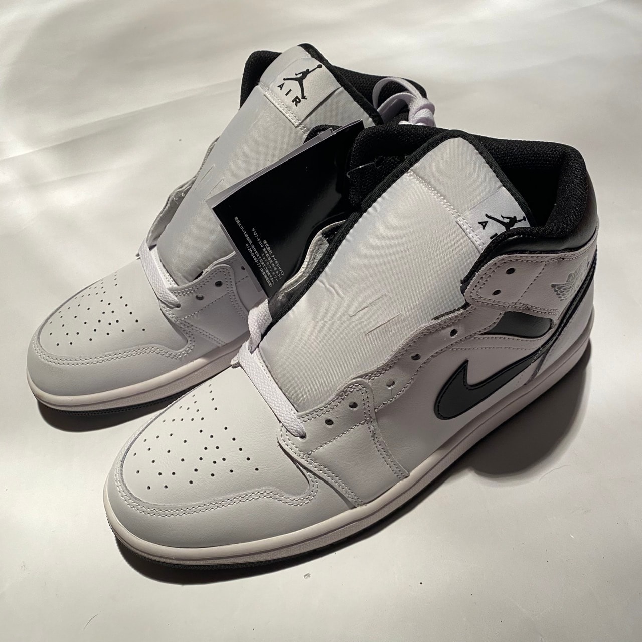 Nike Air Jordan 1 Mid "White/Black"