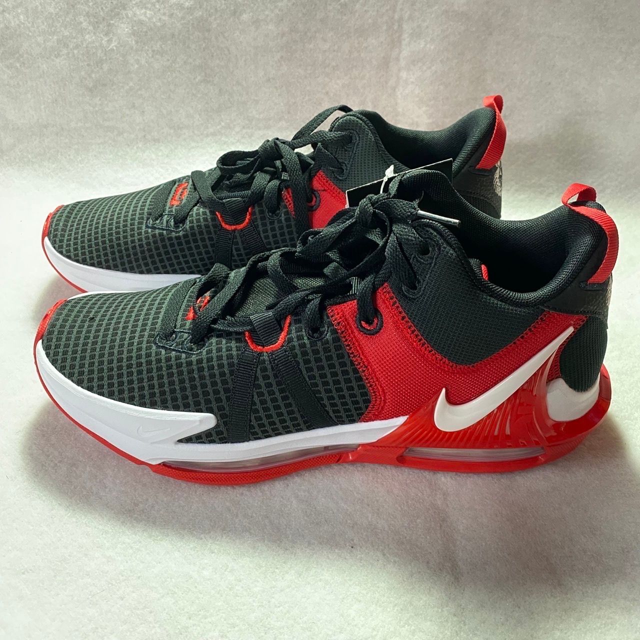 Nike LeBron Witness 7 "Black/University Red/White"