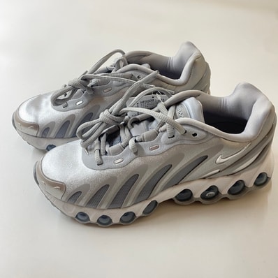 Nike Women's Air Max DN8 "Wolf Grey/Off White/Off White/Metallic Silver"