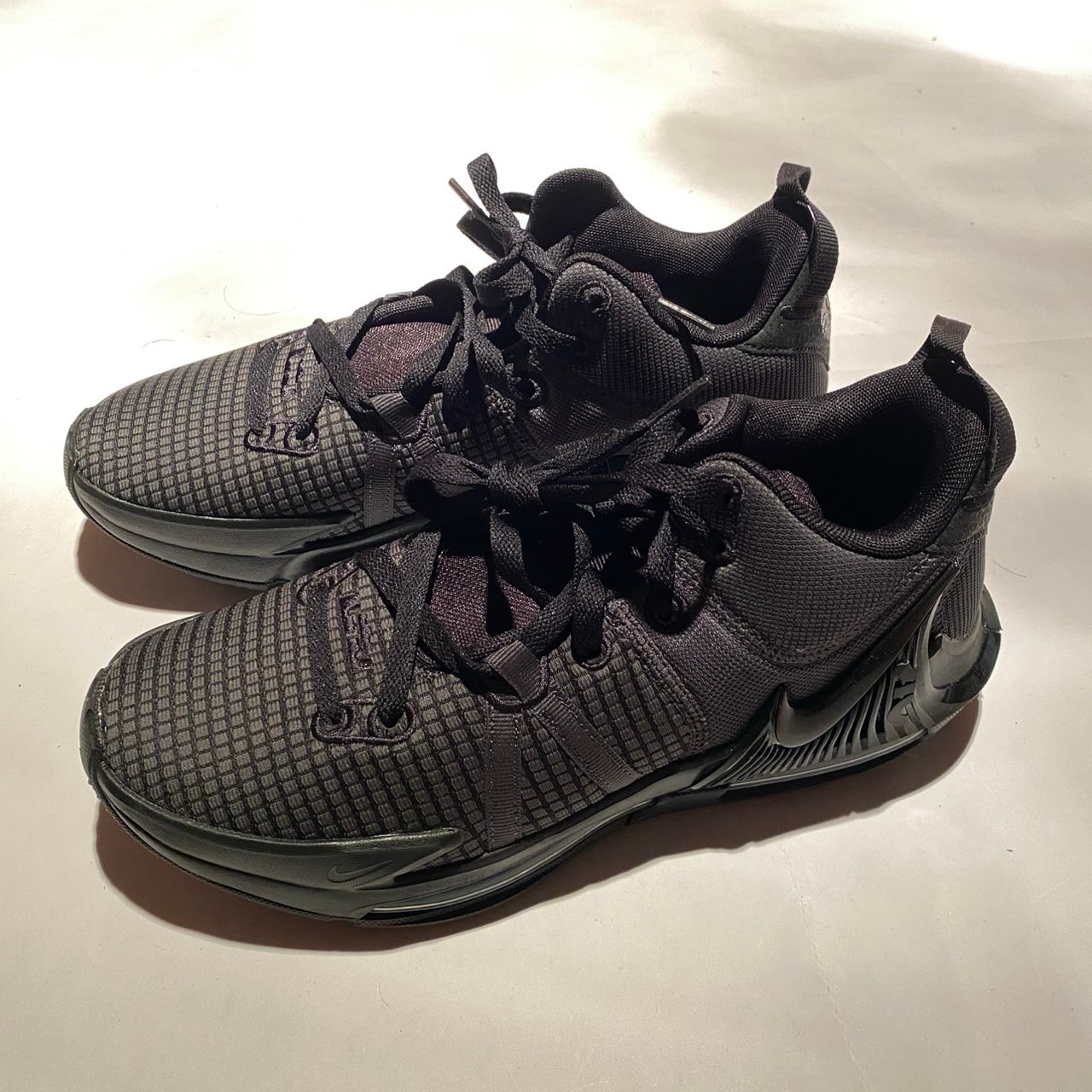 Nike LeBron Witness 7 "Black/Anthracite/Black"