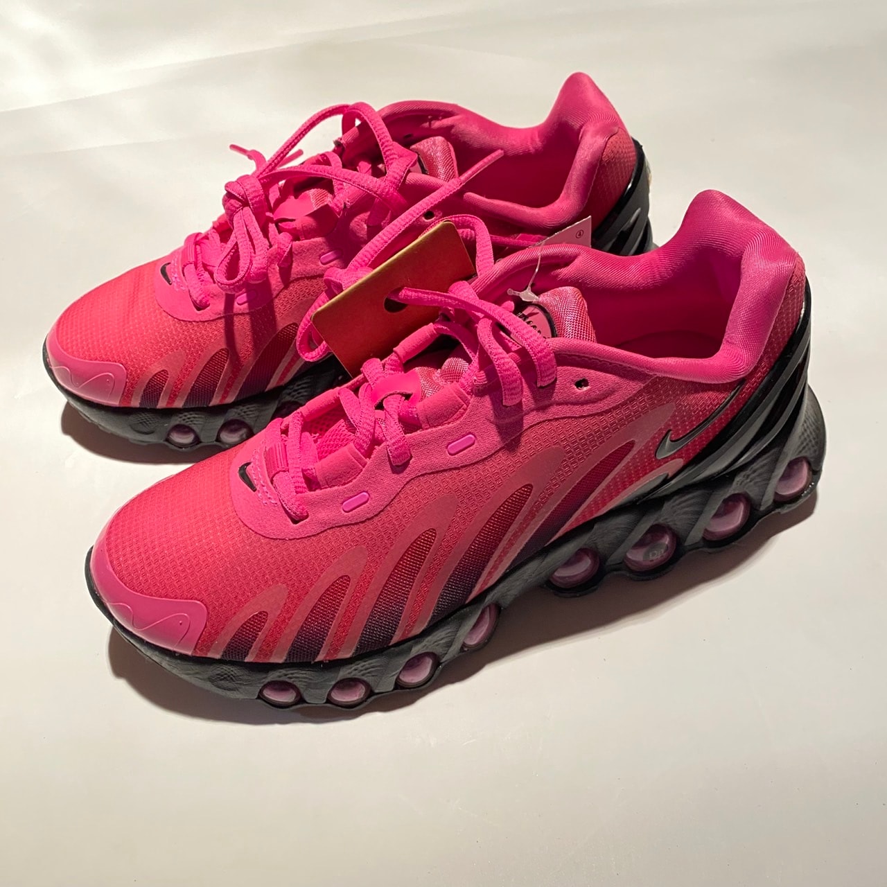 Nike Women's Air Max DN8 "Laser Fuchsia/Sport Fuchsia/Black"