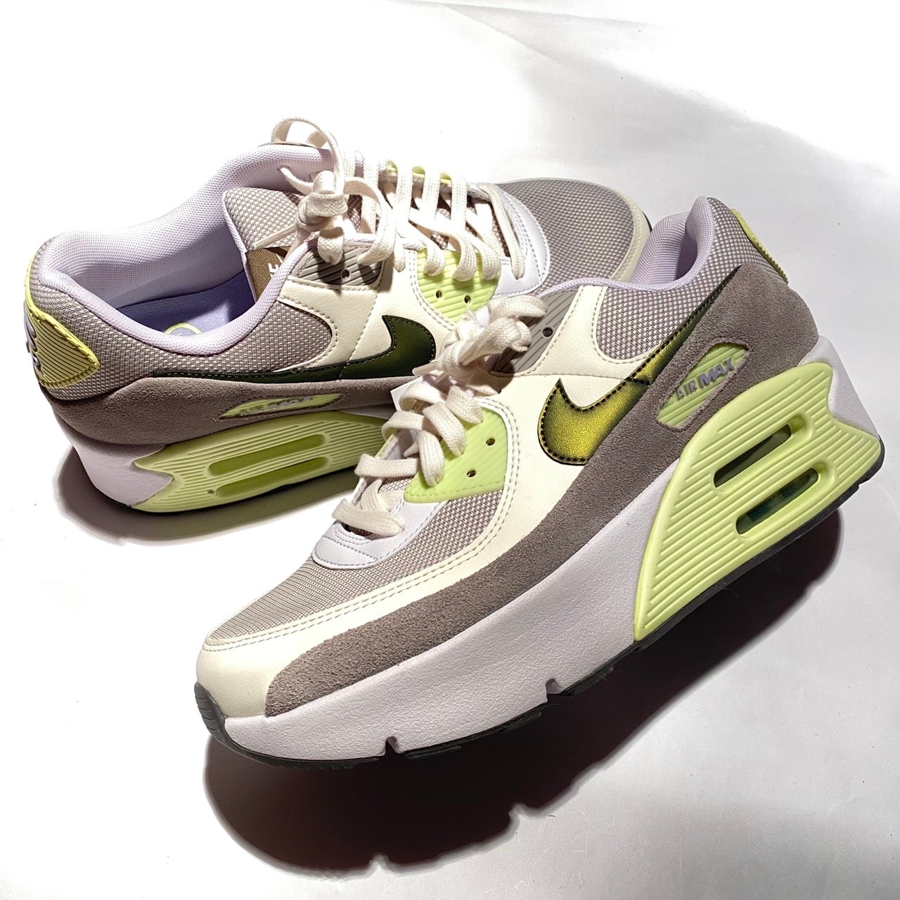 Nike Air Max 90 LV8 "White/Pale Ivory/College Grey/Light Lemon Twist"