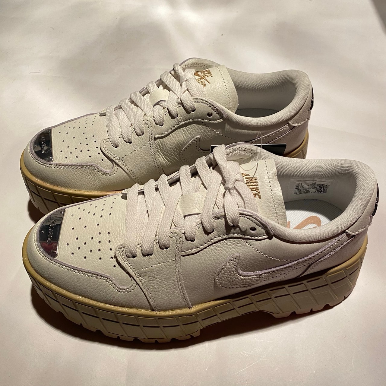 Nike Women's Air Jordan 1 Brooklyn Low "Light Madder Root"