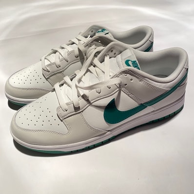 Nike Dunk Low "Summit White/Malachite"