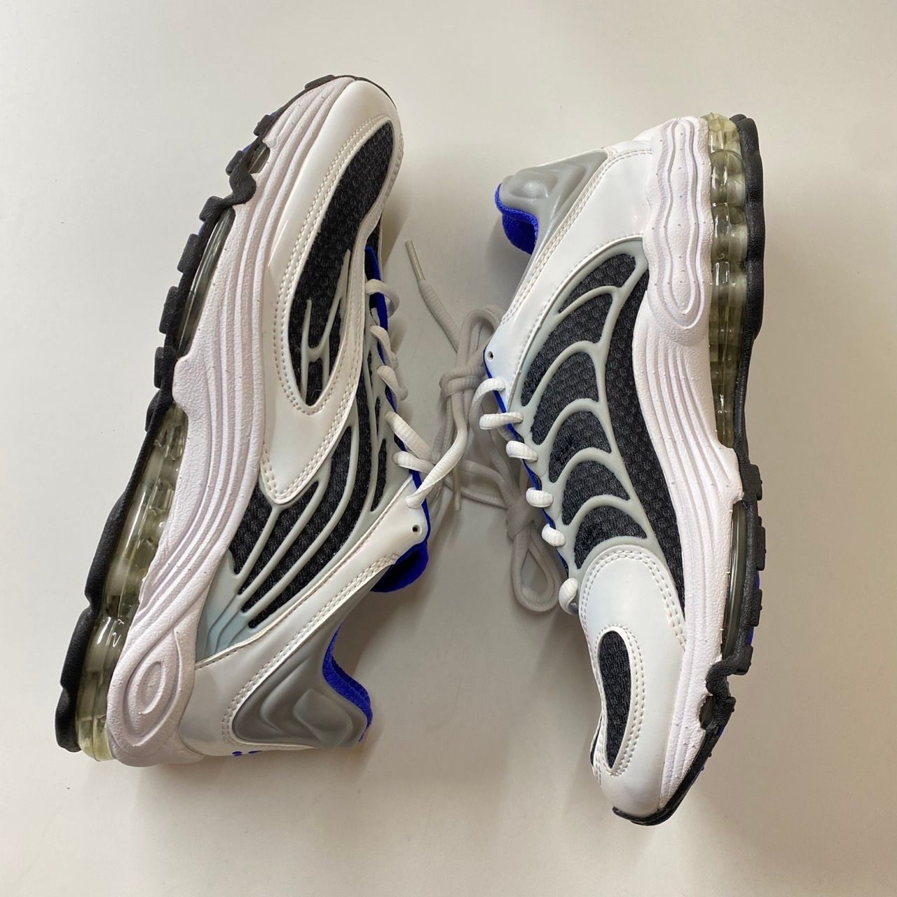 NIKE AIR TUNED MAX "WHITE AND RACER BLUE"