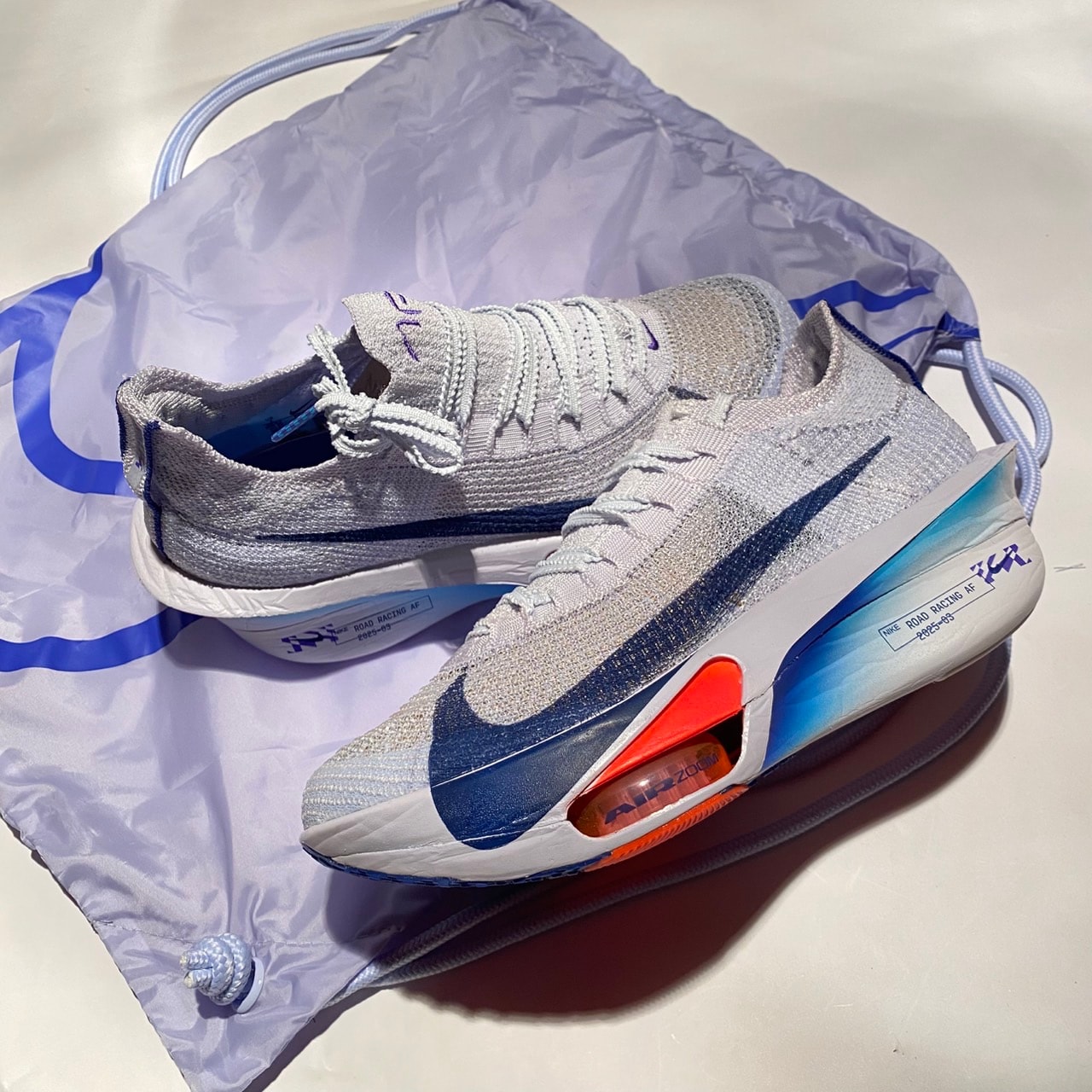 ナイキ ウィメンズ アルファフライ3 "フットボールグレー/ゴースト/ペルシアンバイオレット/ブルーボイド"